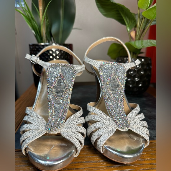 Antonio Melani silver diamond leather high heels size 10 - Picture 9 of 17